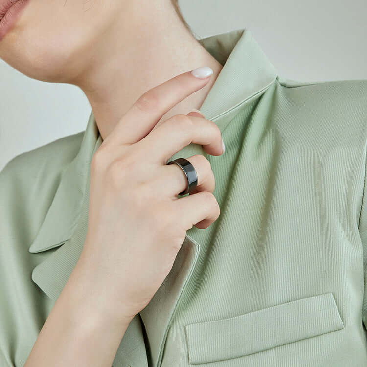 Woman wearing Black CNICK NFC Payment Smart Ring